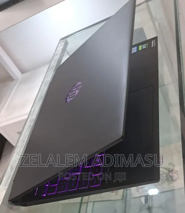 New Laptop HP Pavilion 15 8GB AMD Ryzen 5 SSD 512GB