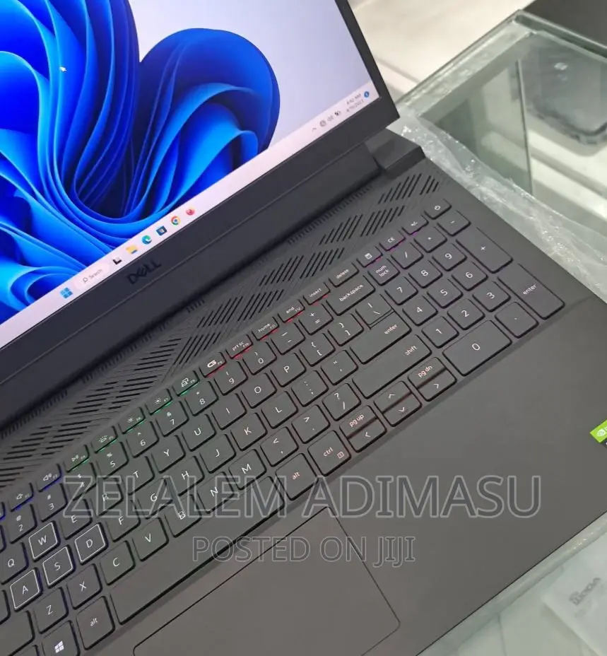 New Laptop Dell G15 5511 16GB Intel Core I7 SSD 512GB