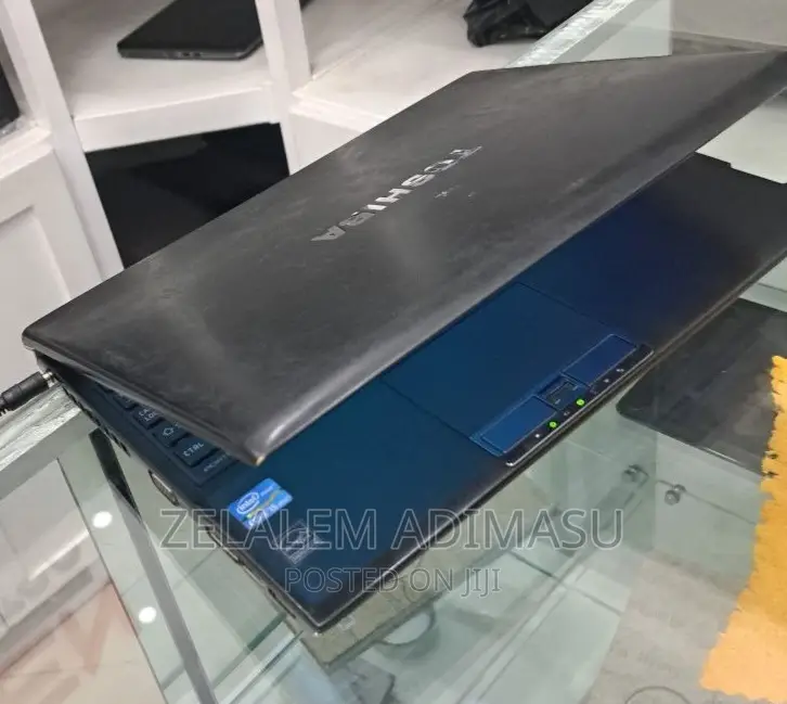 New Laptop Toshiba Satellite C55 6GB Intel Core I5 HDD 500GB