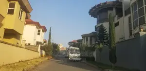 የ ሚሸጥ ቦታ አያት አፍሮፅሆን ኮፓውንድ ወስጥ (Land for Sale)