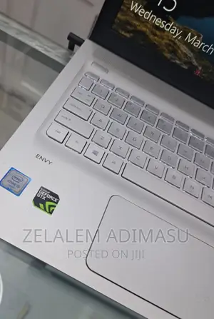 New Laptop HP Envy X360 8GB AMD Ryzen 5 SSD 128GB