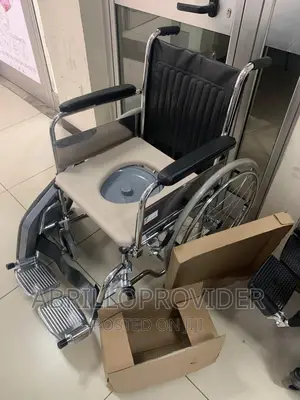 Toilet Chair Adopts PU Covering Wheelchairs/Wheelchair