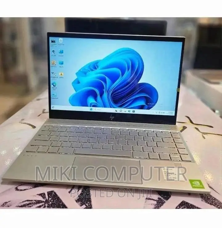 New Laptop HP Envy X360 8GB Intel Core i5 SSD 512GB