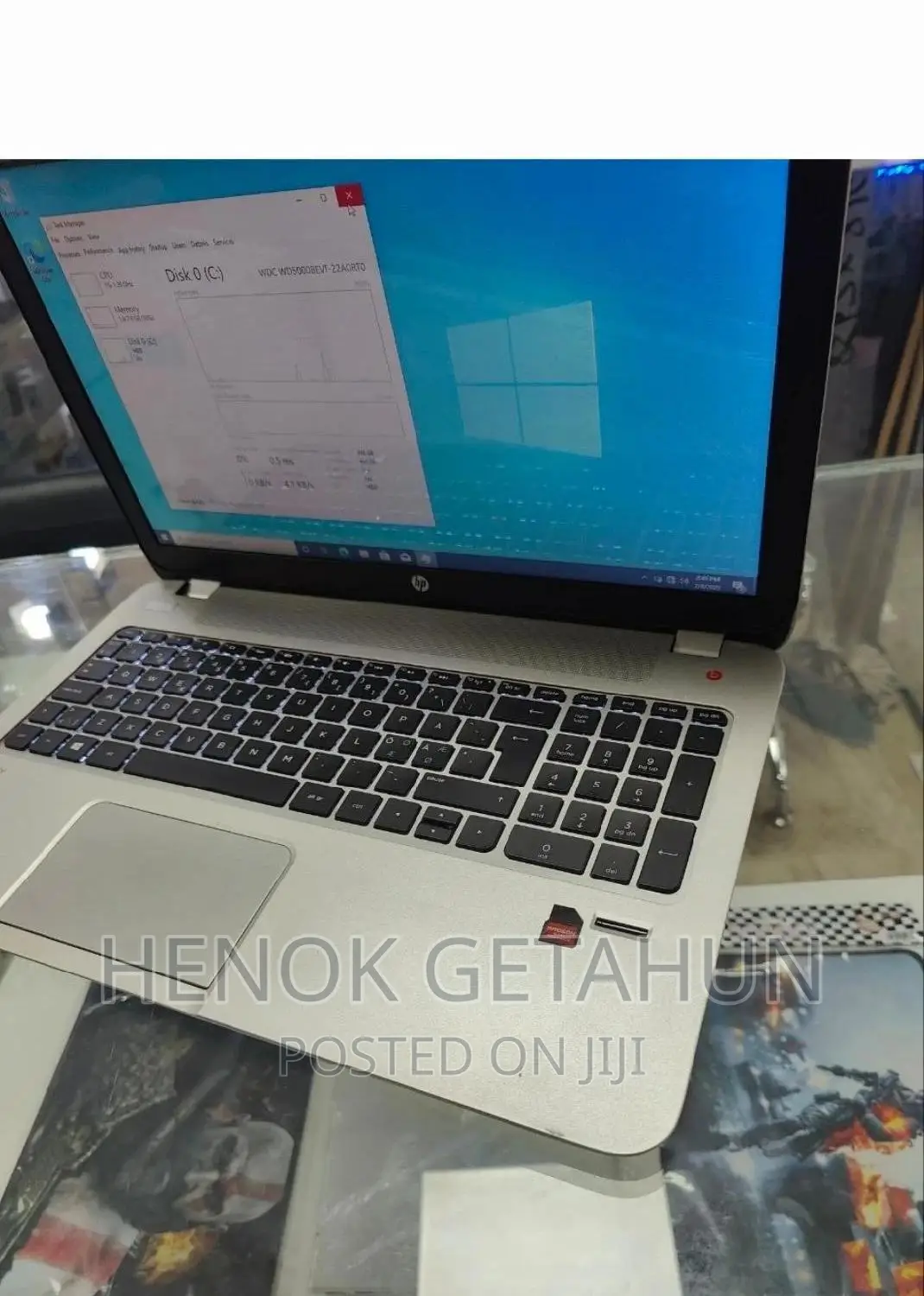 New Laptop HP Envy 15 8GB AMD A8 HDD 1T