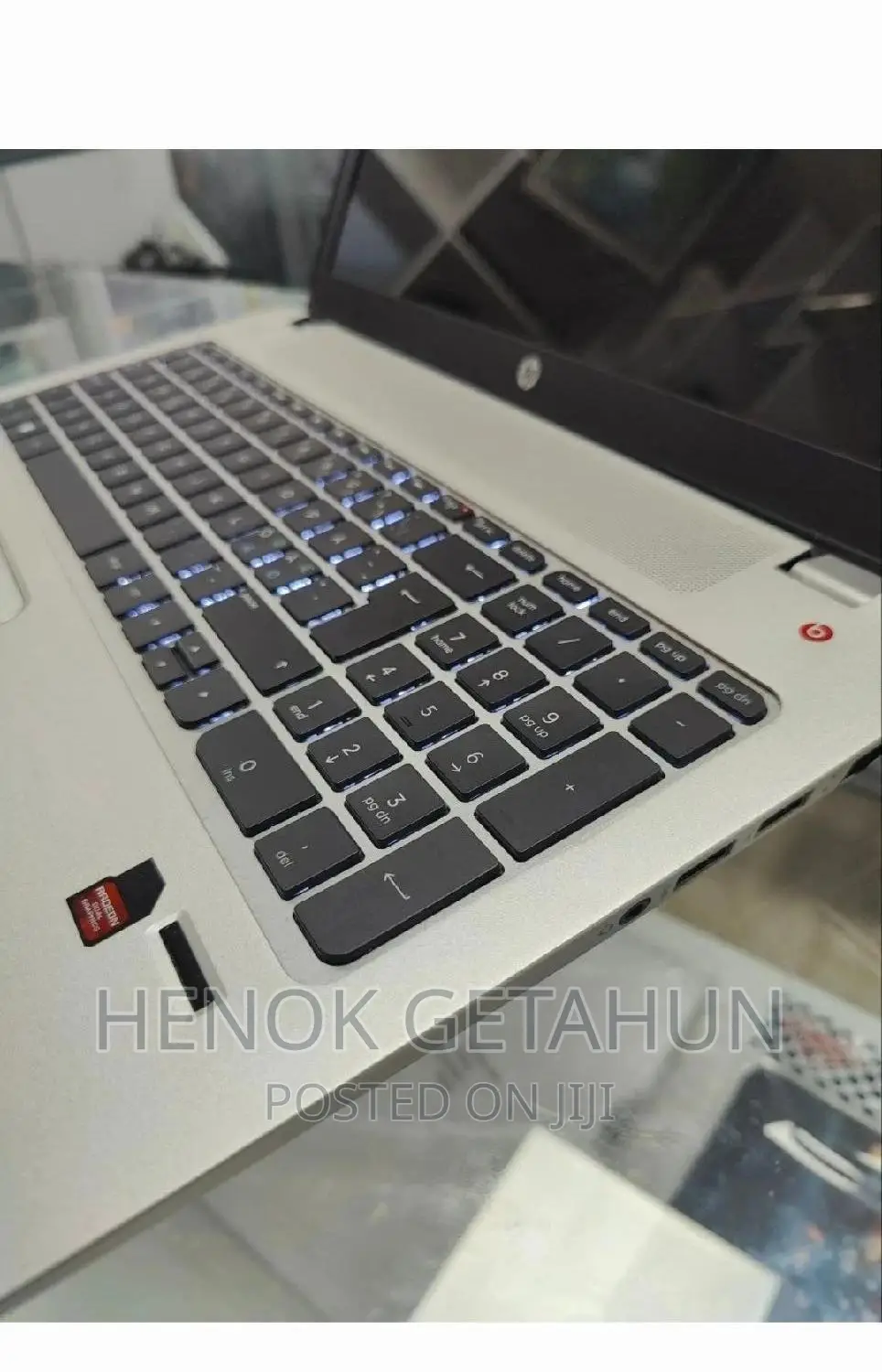 New Laptop HP Envy 15 8GB AMD A8 HDD 1T