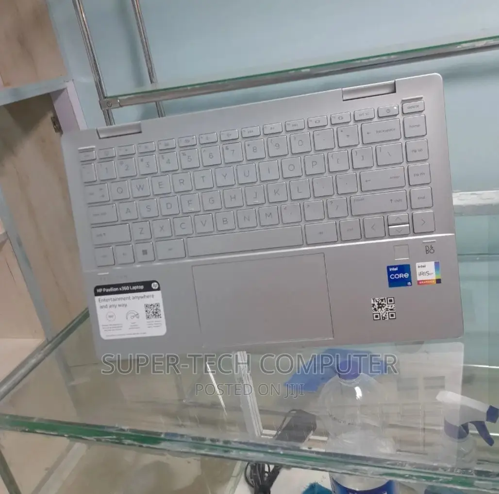 New Laptop HP Pavilion X360 8GB Intel Core I5 SSD 512GB
