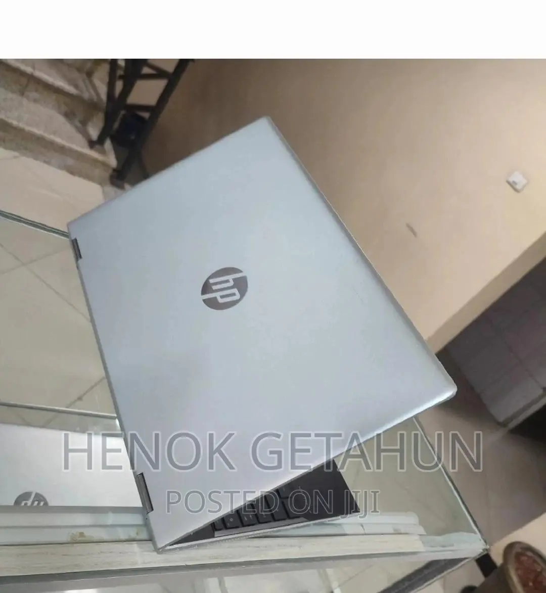 New Laptop HP Pavilion X360 8GB Intel Core i5 SSD 256GB