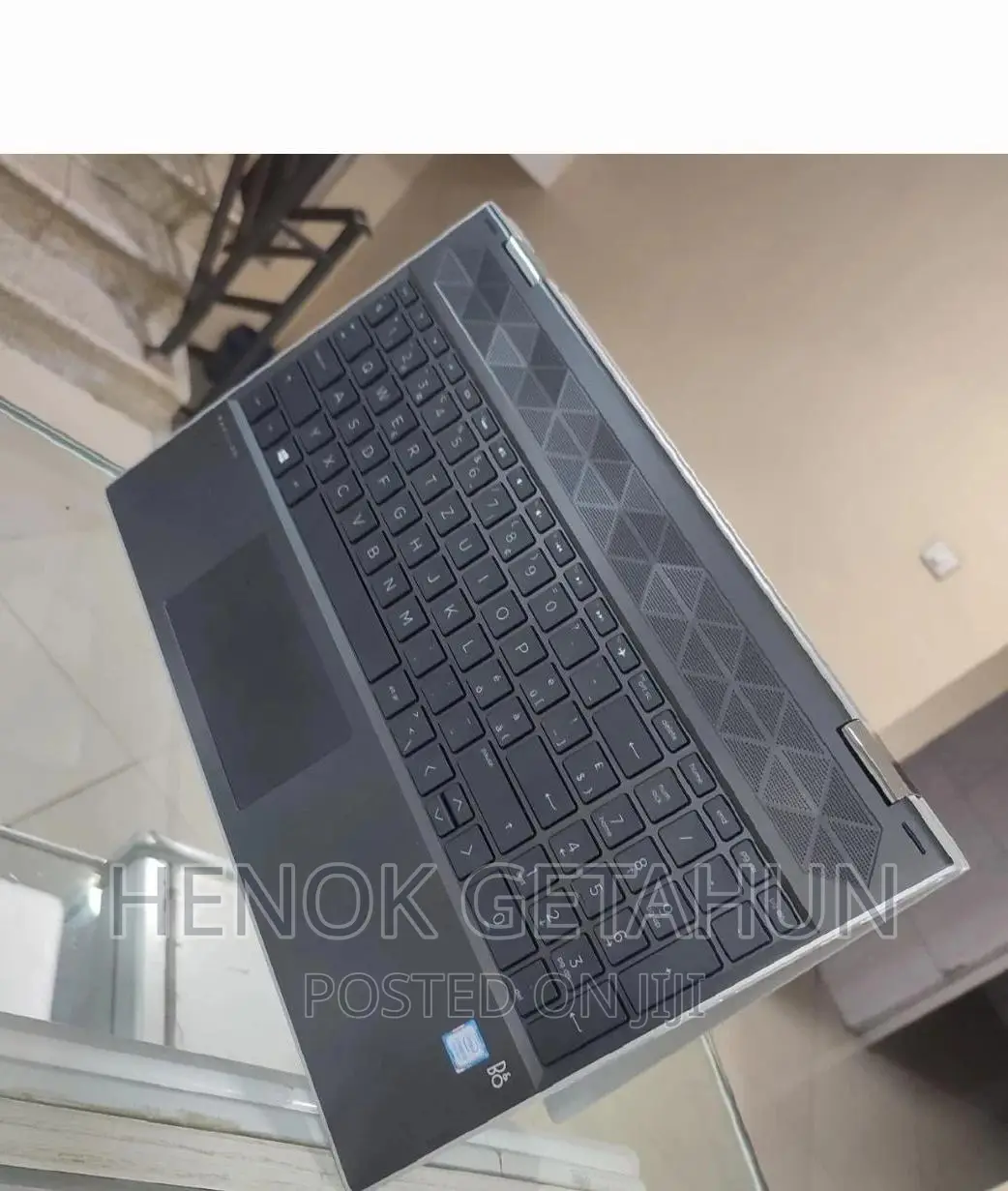 New Laptop HP Pavilion X360 8GB Intel Core i5 SSD 256GB