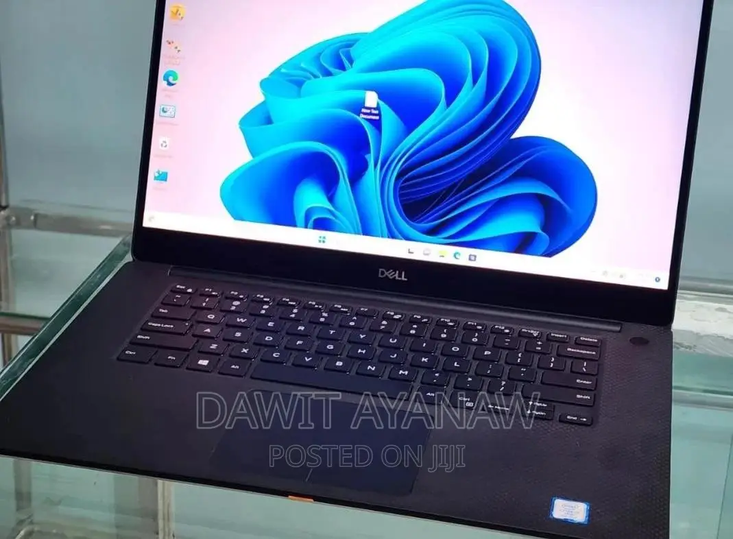 New Laptop Dell XPS 15 16GB Intel Core i7 SSD 512GB