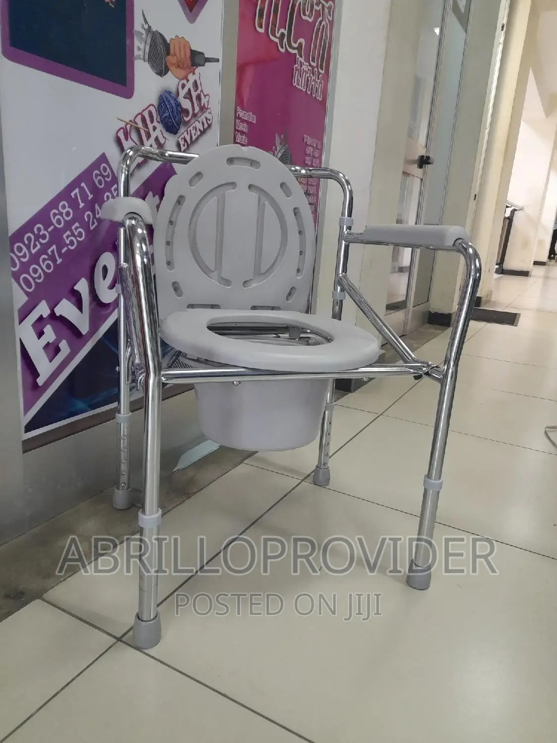 Padded Armrests And Back Heavy Duty Shower Chair
