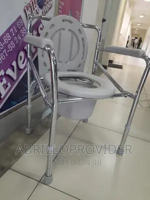Imported Adjustable Commode Chair/Folding Chair/Toilet Chair