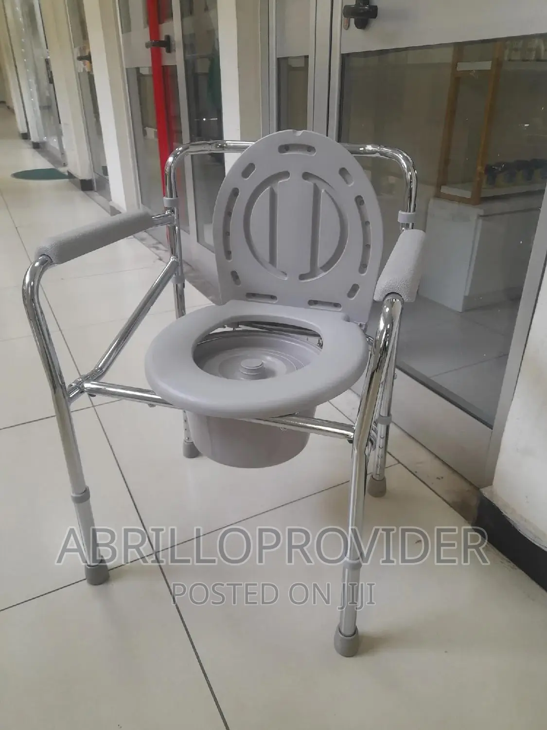 Adnustable Commode Chair/Folding Chair/Commode Chair
