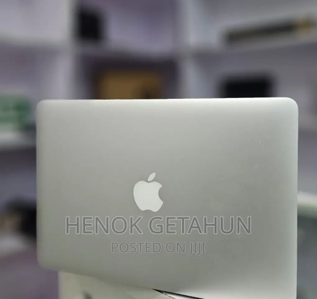 New Laptop Apple MacBook Air 2017 8GB Intel Core I5 SSD 128GB