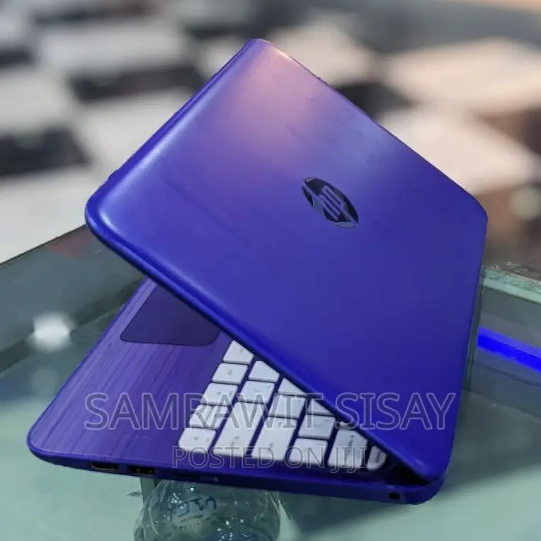 New Laptop HP Stream Notebook 2GB Intel Core I3 SSD 32GB