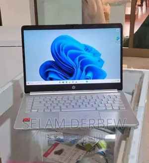 New Laptop HP Stream Notebook 8GB Intel Core I5 HDD 1T