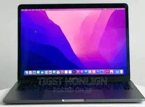 New Laptop Apple MacBook Pro 2017 8GB Intel Core i5 SSD 256GB