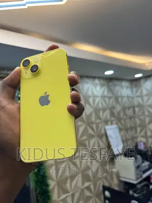 Photo - New Apple iPhone 14 128 GB Yellow