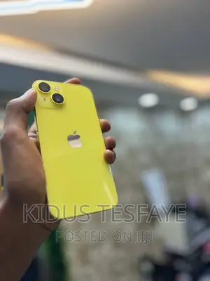 New Apple iPhone 14 128 GB Yellow