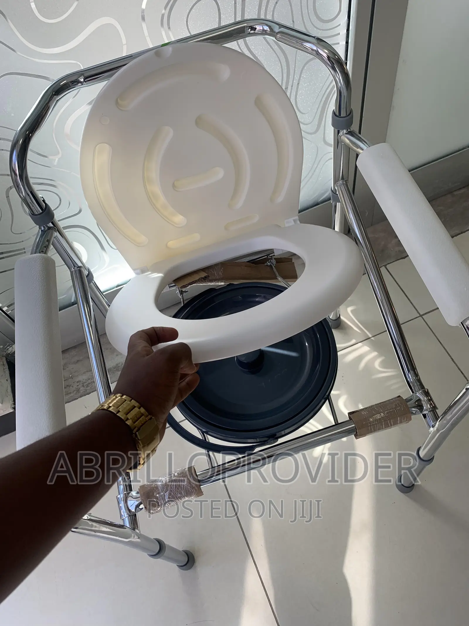 Folding Steel Bedside Commode Chair/Commode Toilet Chair