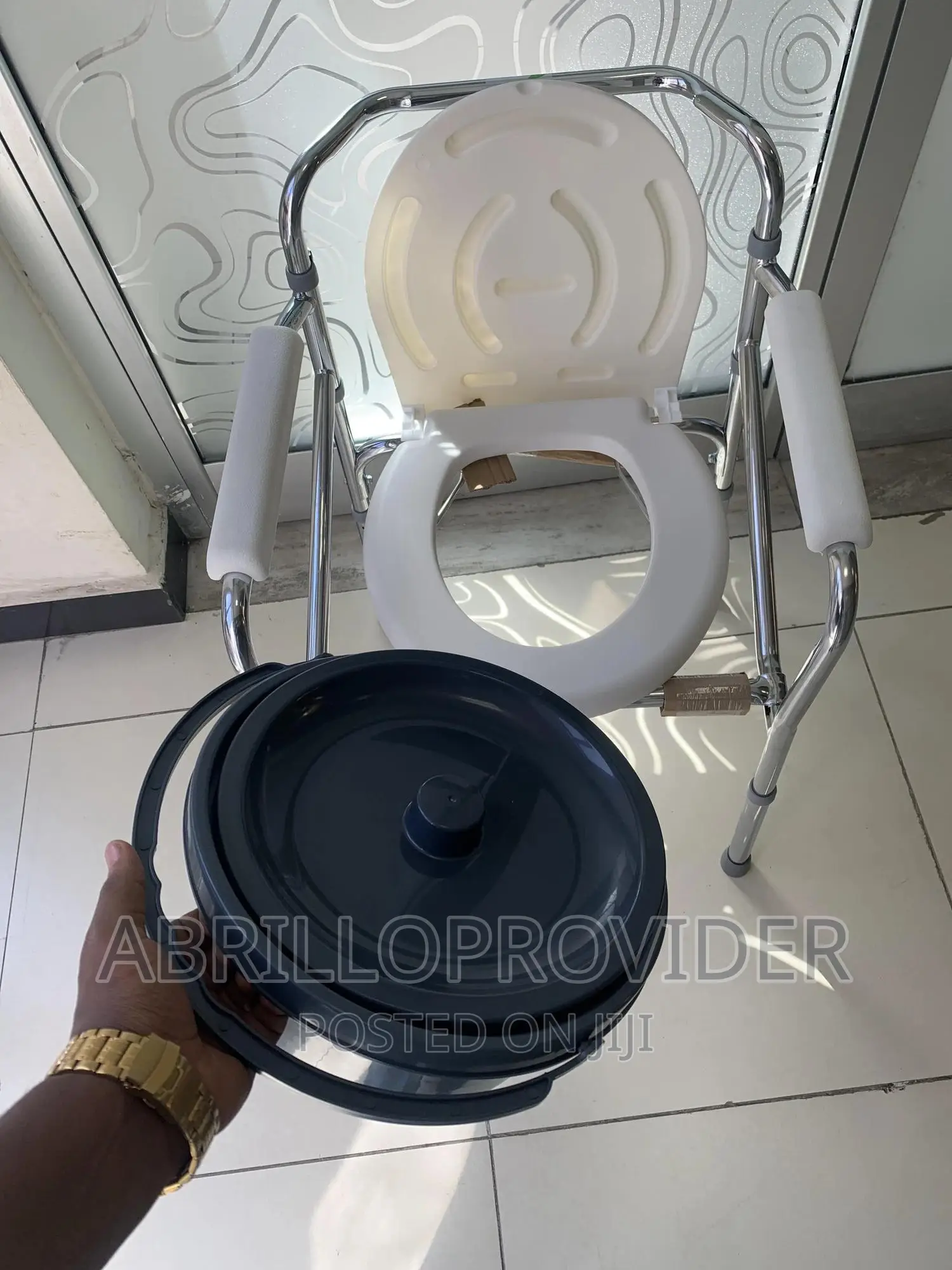 Folding Steel Bedside Commode Chair/Commode Toilet Chair