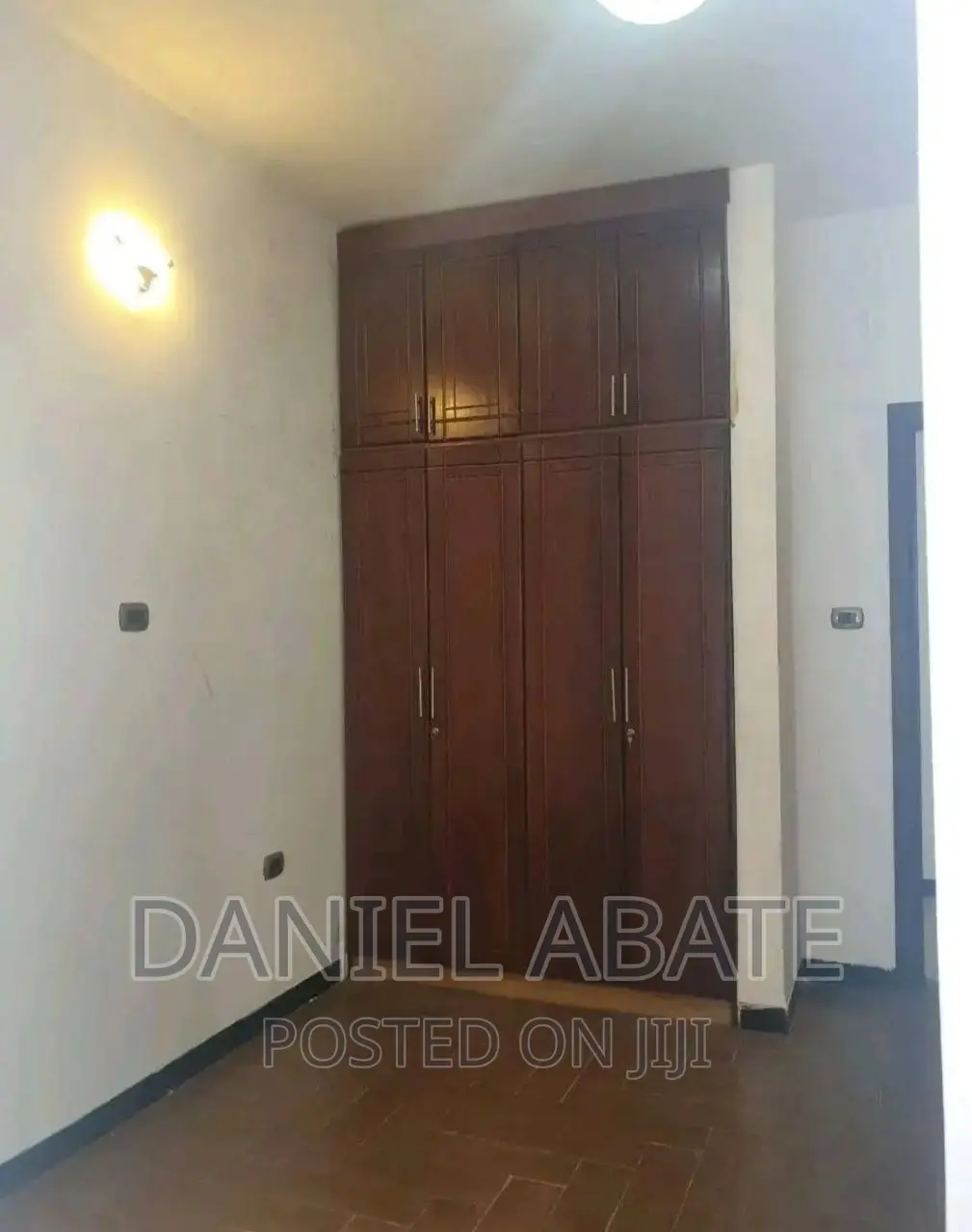 Furnished 3bdrm Apartment in Furnished Apartments, Yeka for sale