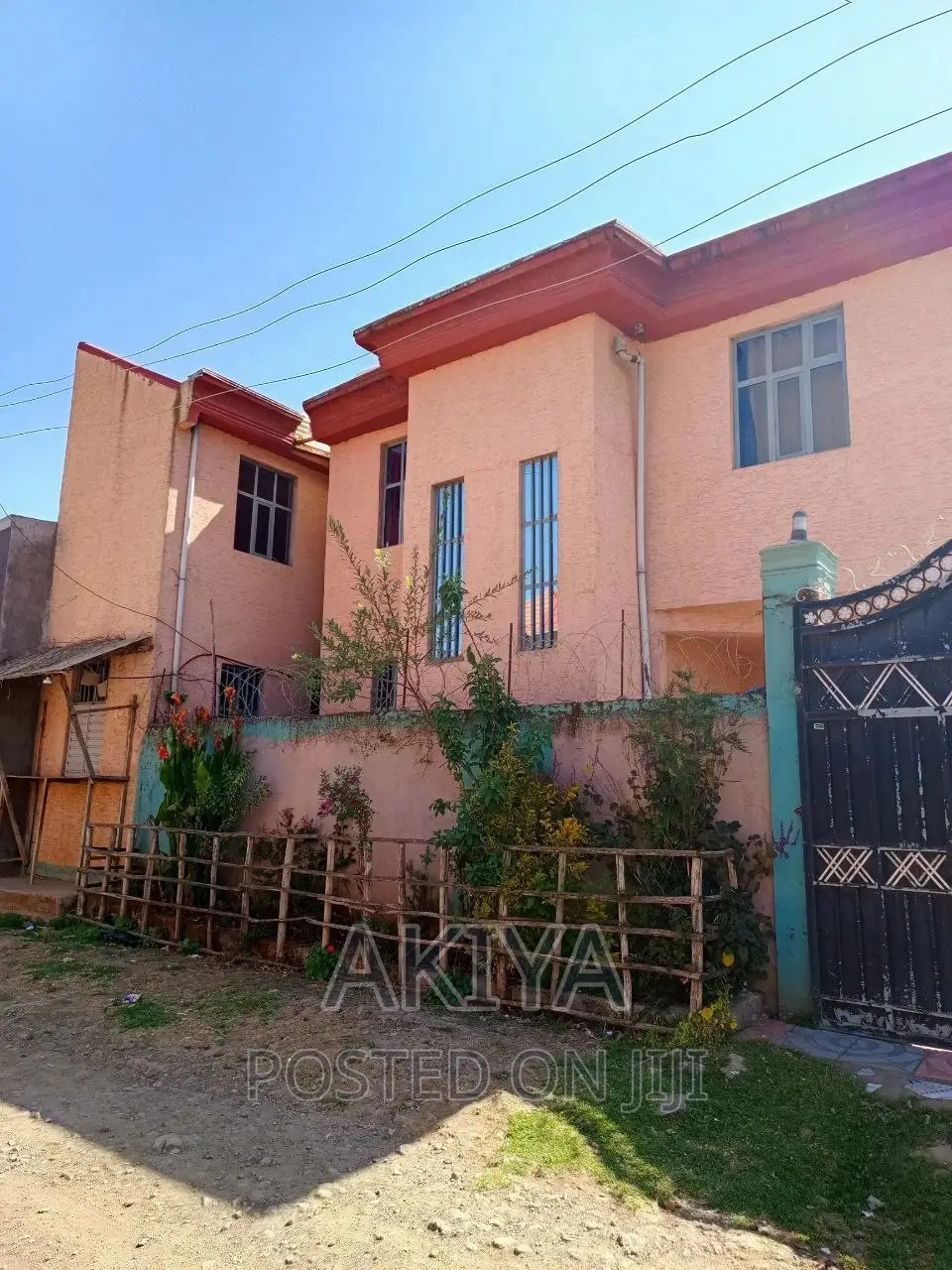 5bdrm Apartment in G +1, Oromia-Finfinne for sale