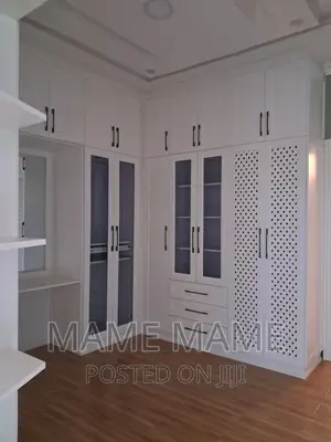 7bdrm House in Addis Abeba, Bole for sale