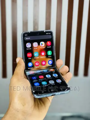 New Samsung Galaxy Z Flip3 5G 128 GB Gray