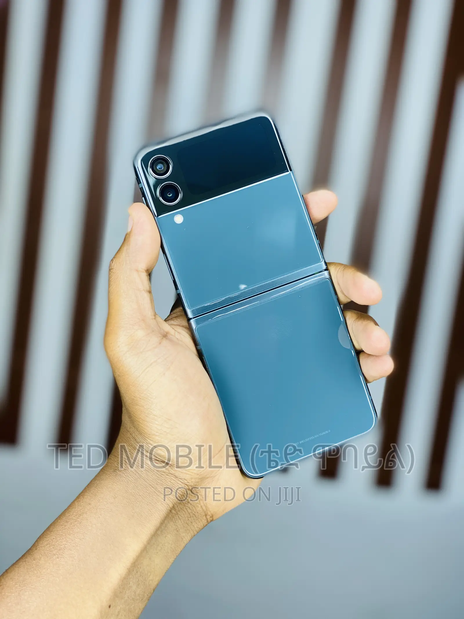 New Samsung Galaxy Z Flip3 5G 128 GB Gray