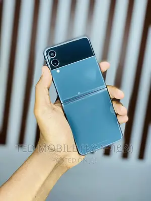 New Samsung Galaxy Z Flip3 5G 128 GB Gray