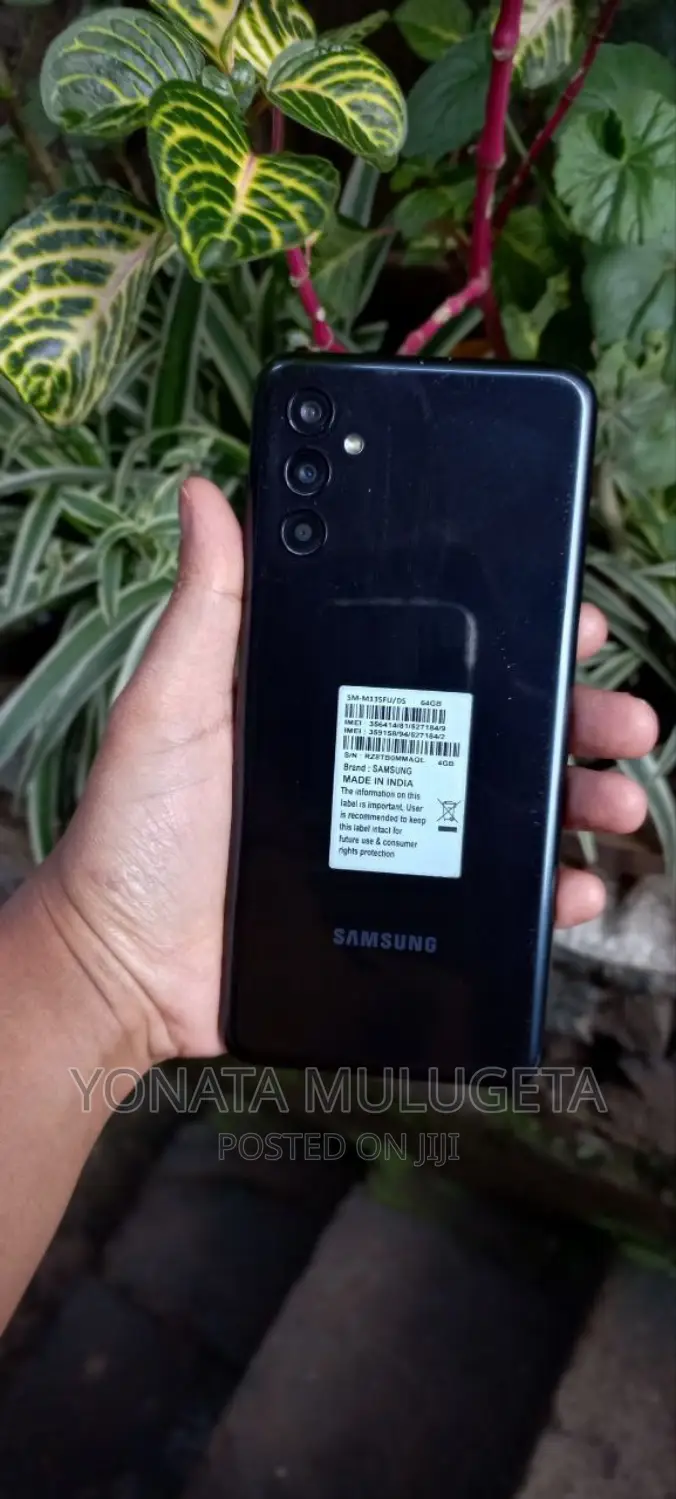 New Samsung Galaxy M13 128 GB Black