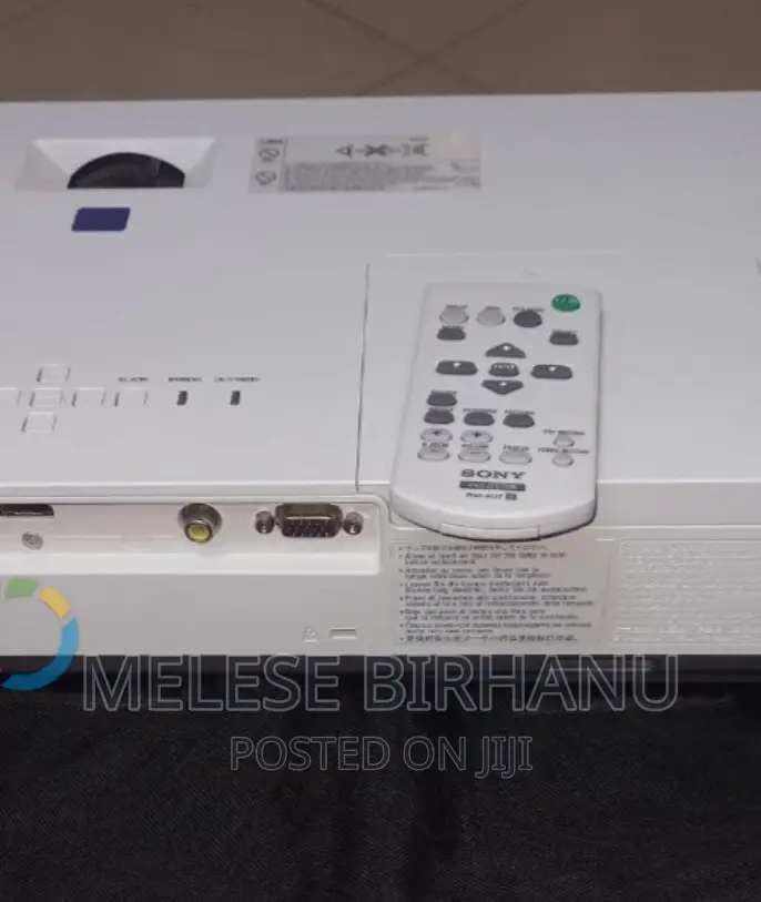 New Sony VPL-Dx221 Projector