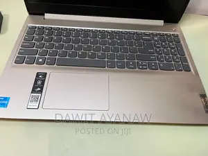 Photo - New Laptop Lenovo Ideapad 3 8GB Intel Core I3 SSD 256GB