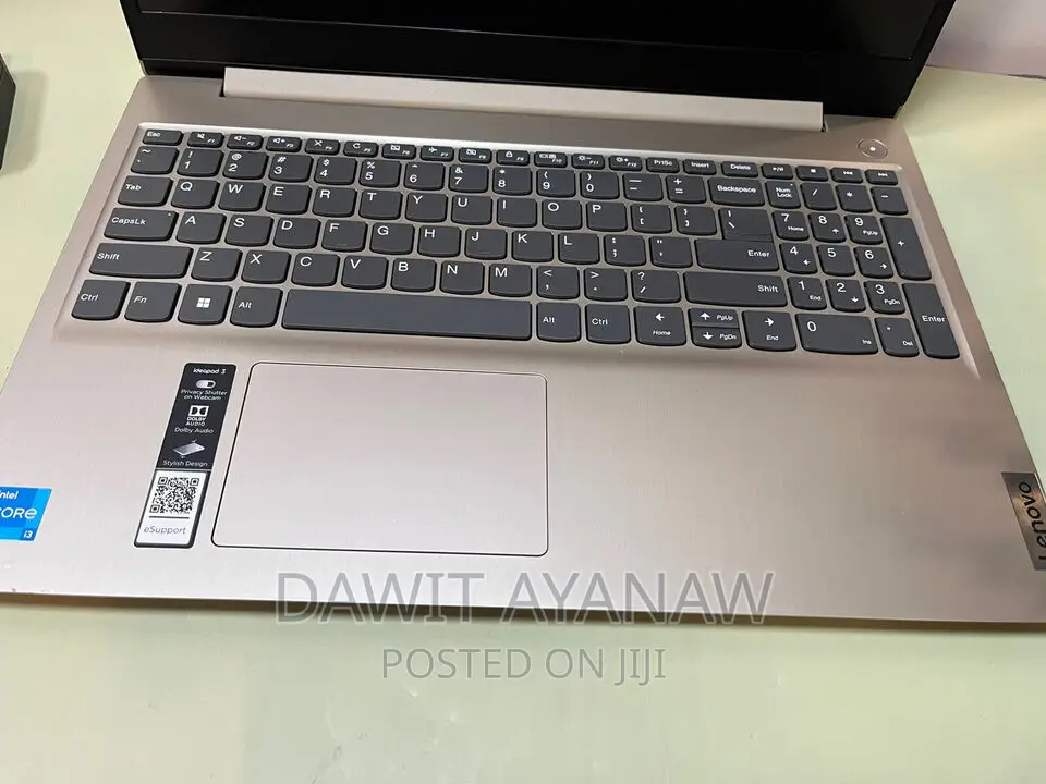 New Laptop Lenovo Ideapad 3 8GB Intel Core I3 SSD 256GB