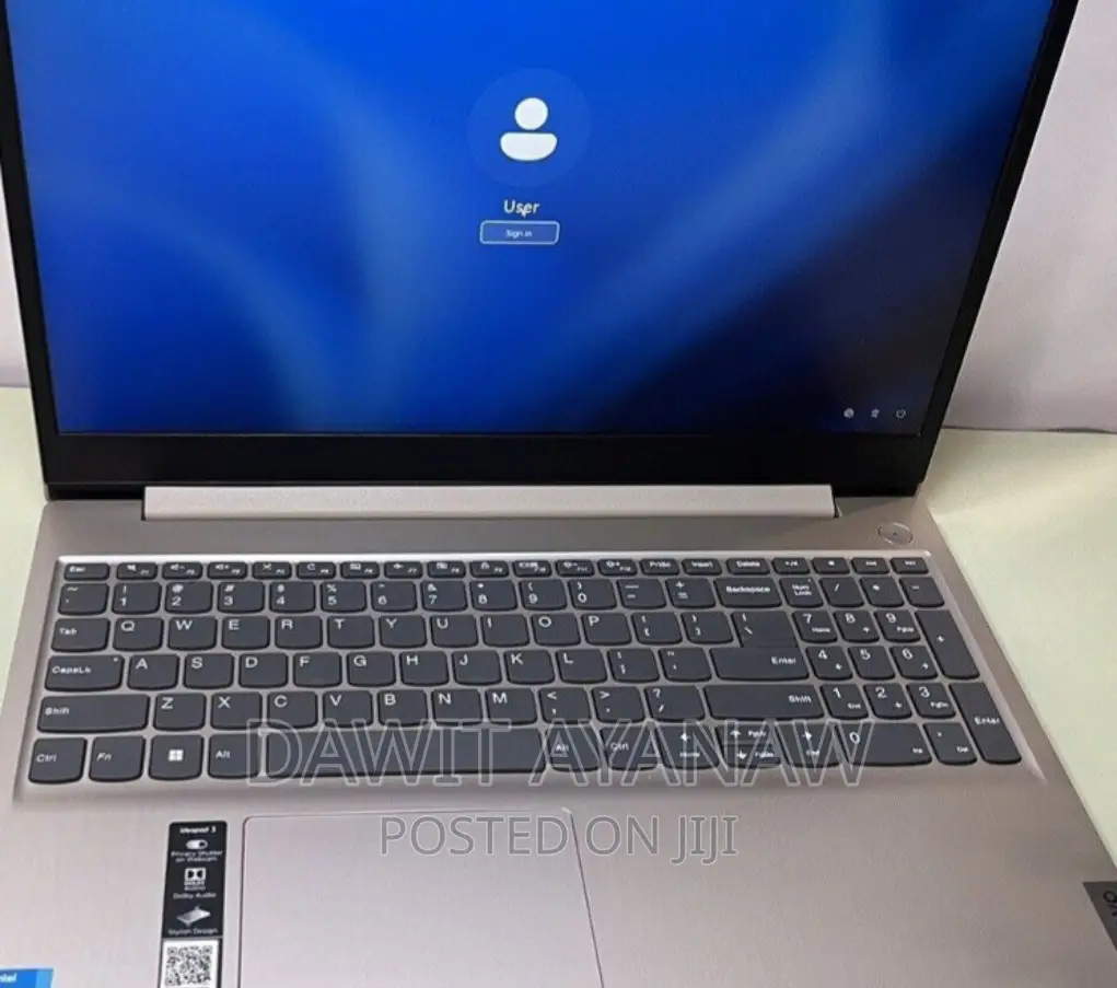 New Laptop Lenovo Ideapad 3 8GB Intel Core I3 SSD 256GB