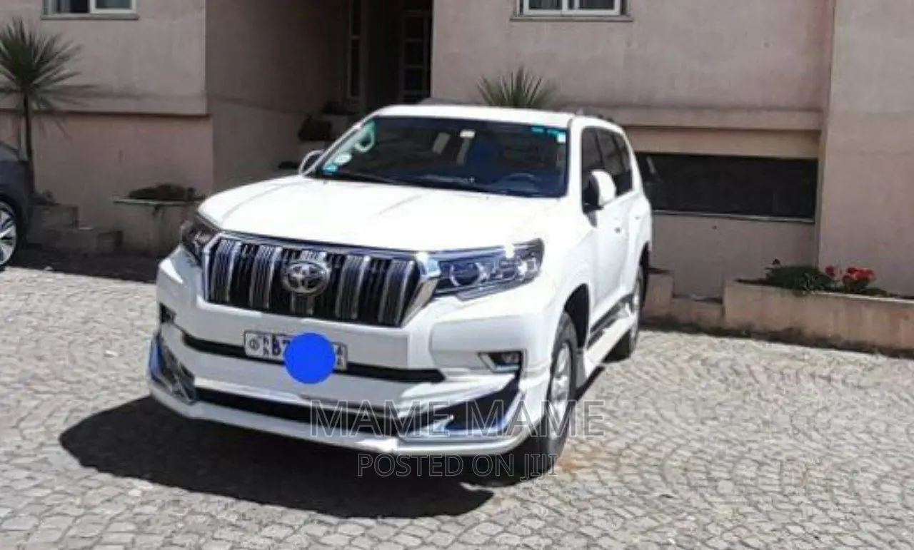 Toyota Land Cruiser 2023 White