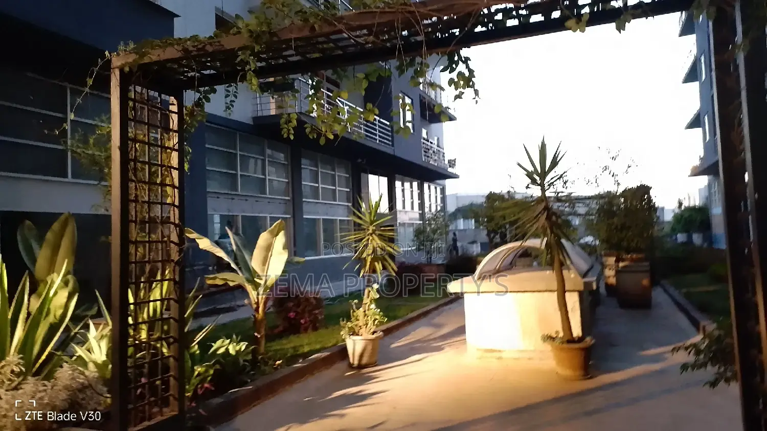 3bdrm Apartment in Zema, Bole for rent