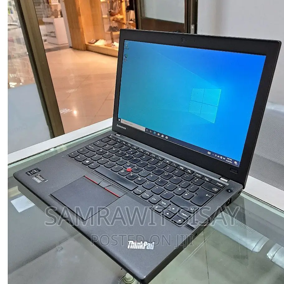 New Laptop Lenovo ThinkPad Yoga 4GB Intel Core I5 HDD 500GB