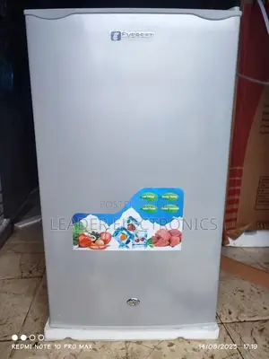 Boss Refrigerator 140 Liter