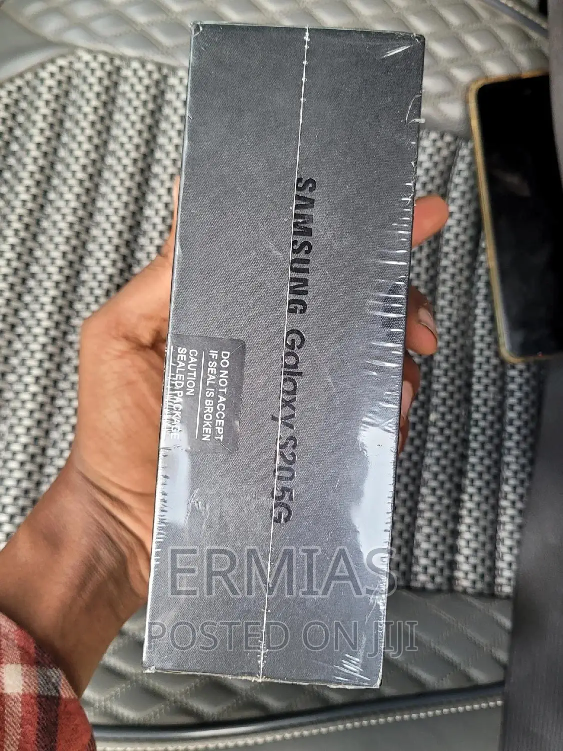 New Samsung Galaxy S20 128 GB Black