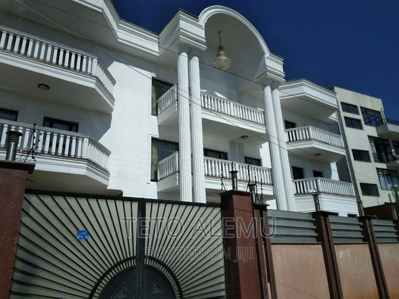 8bdrm House in የሚሸጥ መኖሪያ ቤት መገናኛ ቶፕ, Yeka for sale