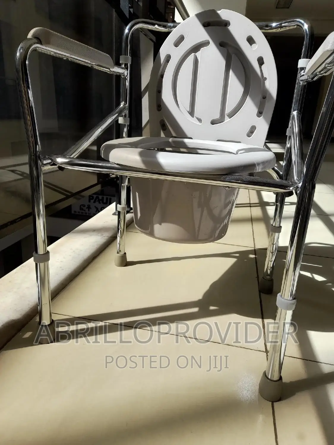 አዲስ Commode Chair/Flexible Folding Chair/Toilet Chair/