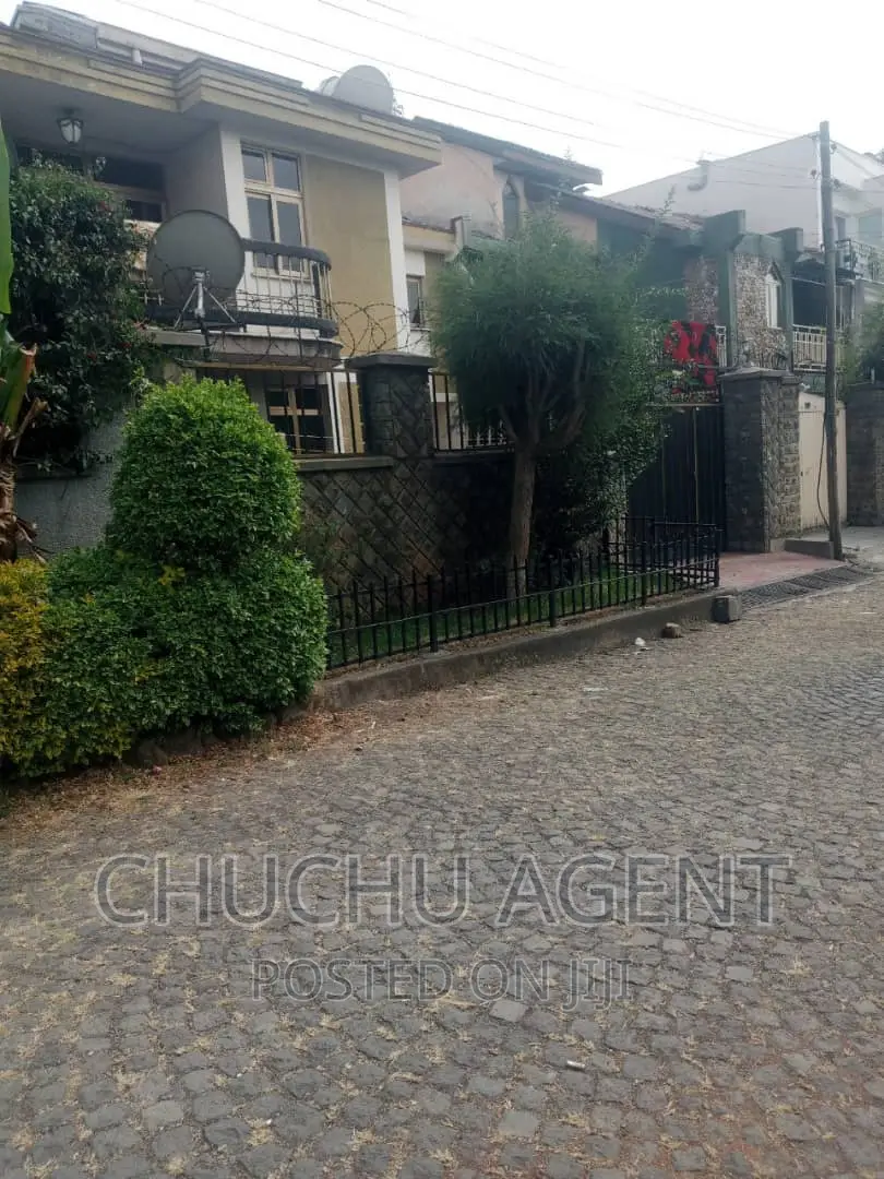 3bdrm House in Bole for sale