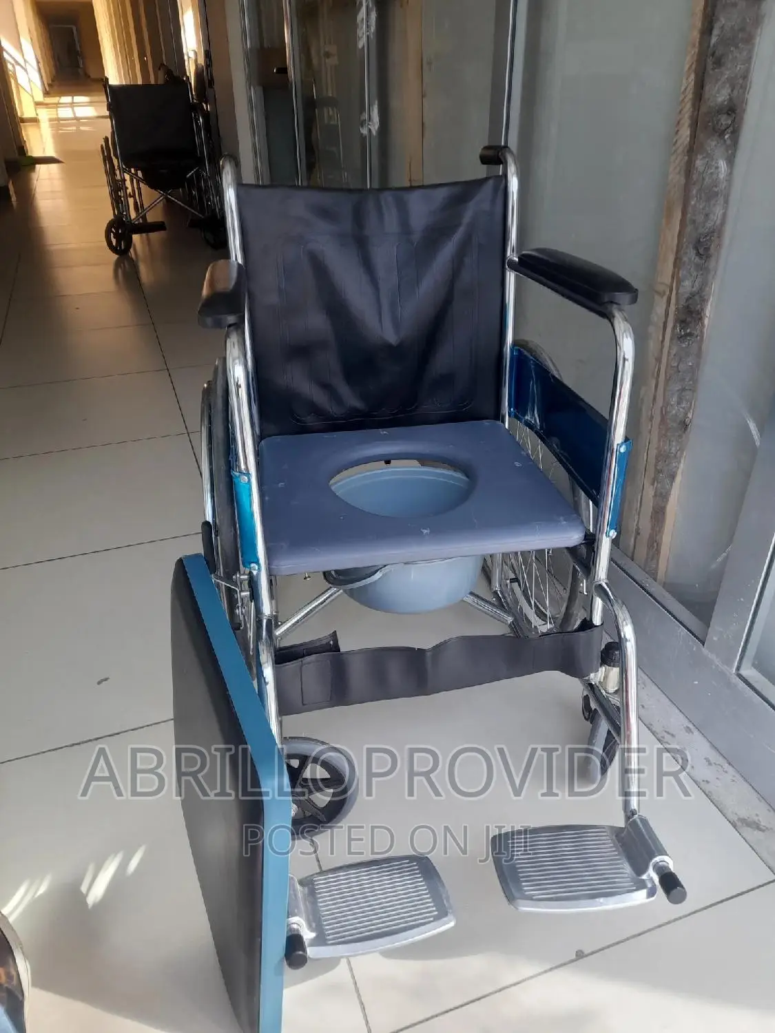 Second Commode Wheelchair/Wheelchair/Wheelchair/Wheelchair