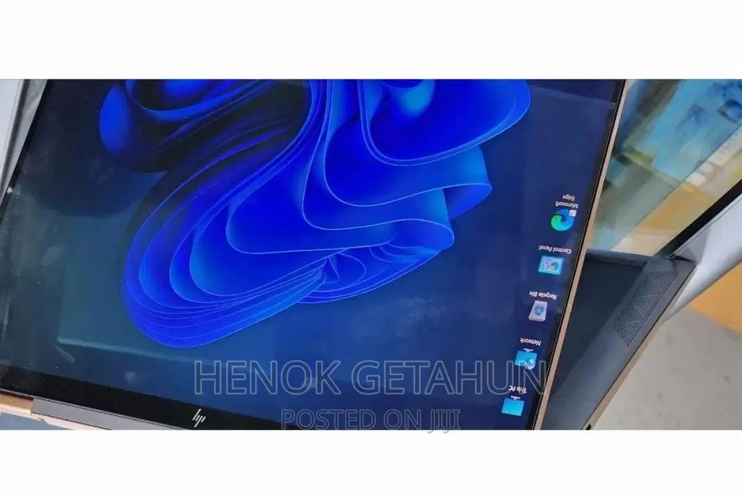 New Laptop HP Spectre X360 16GB Intel Core i7 SSD 1T