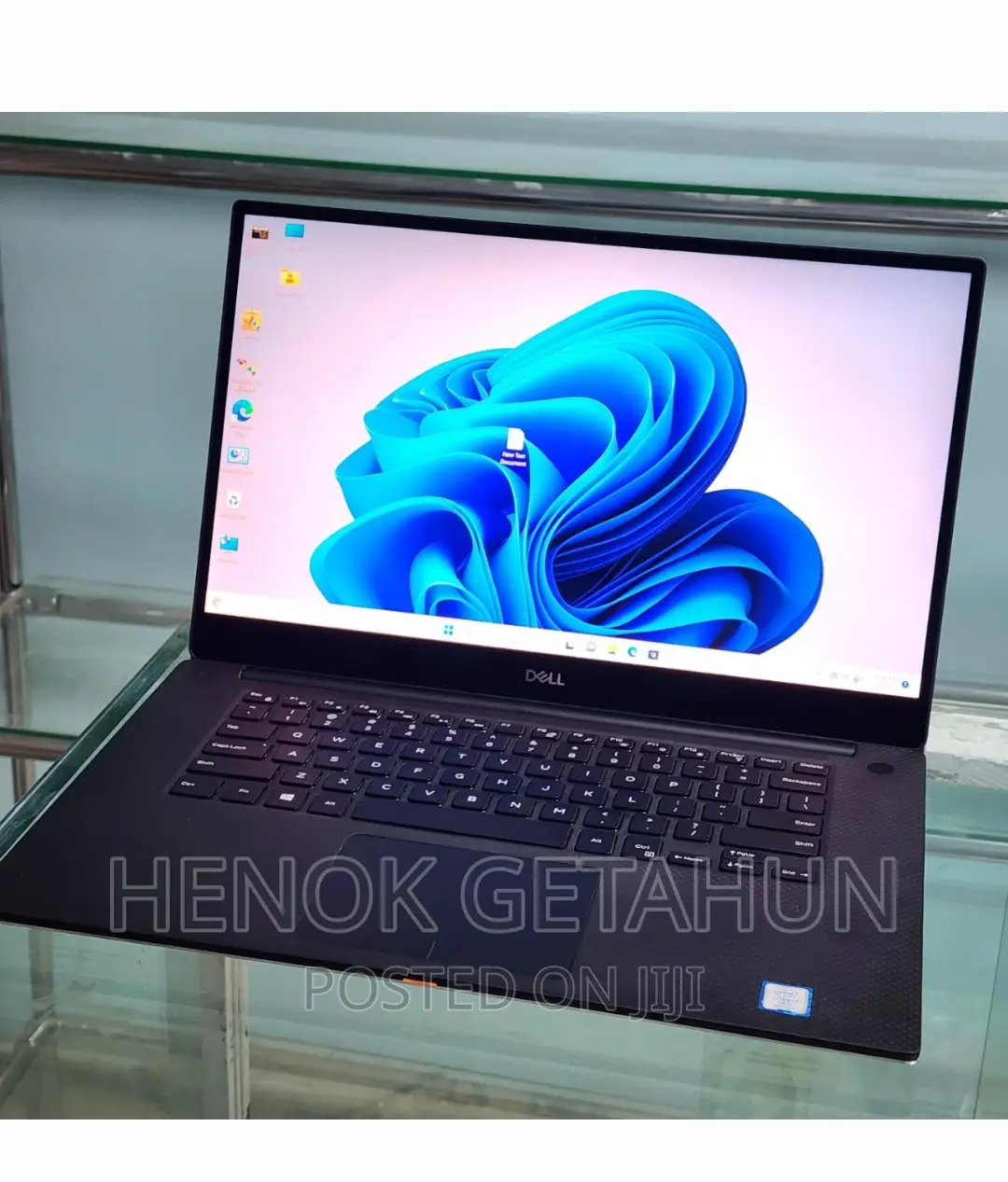 New Laptop Dell XPS 15 16GB Intel Core I7 SSD 512GB