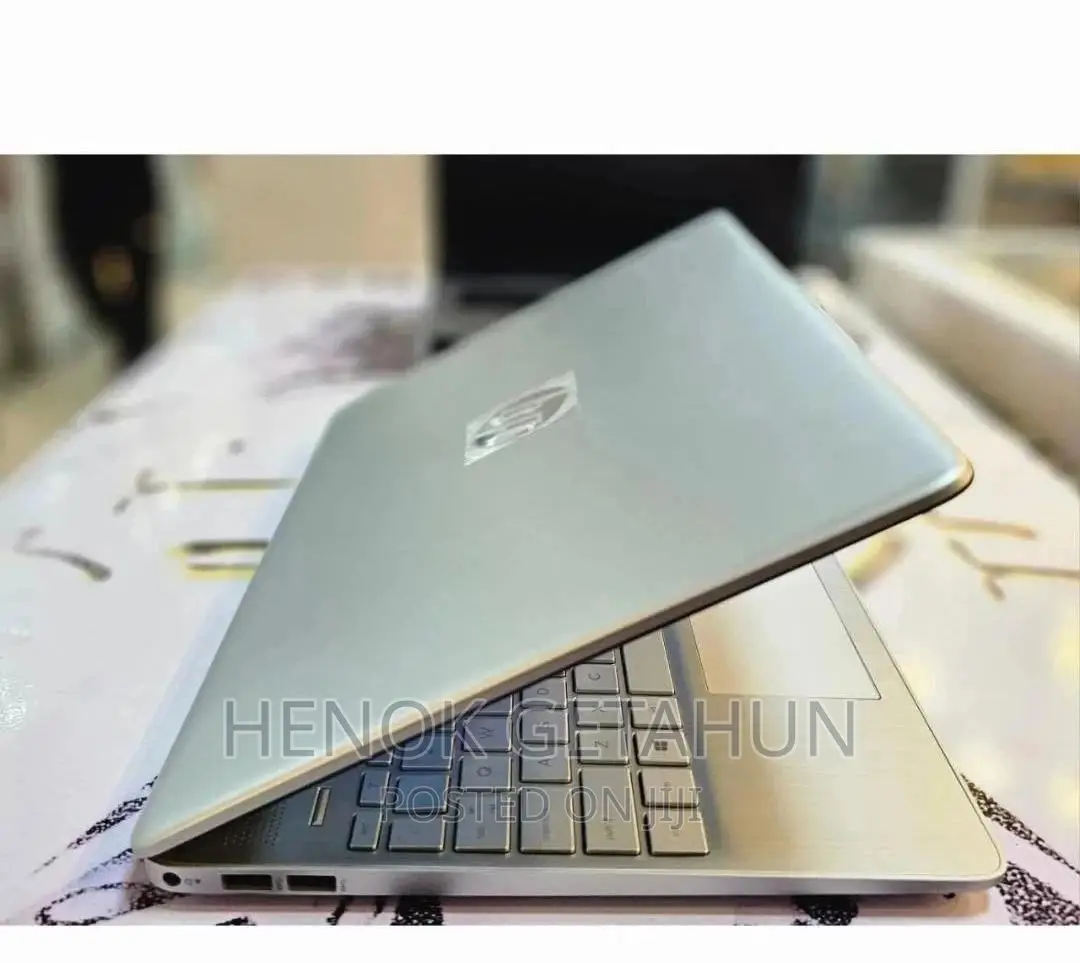 New Laptop HP Stream Notebook 16GB Intel Core i5 SSD 512GB