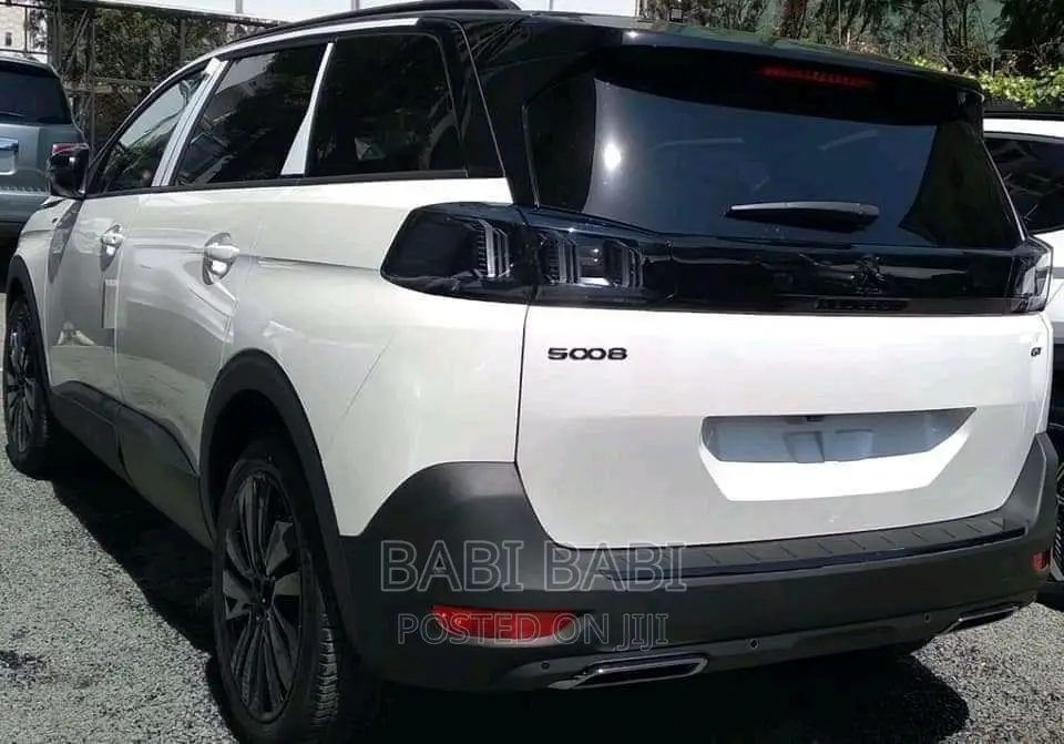 New Peugeot 5008 2023 White