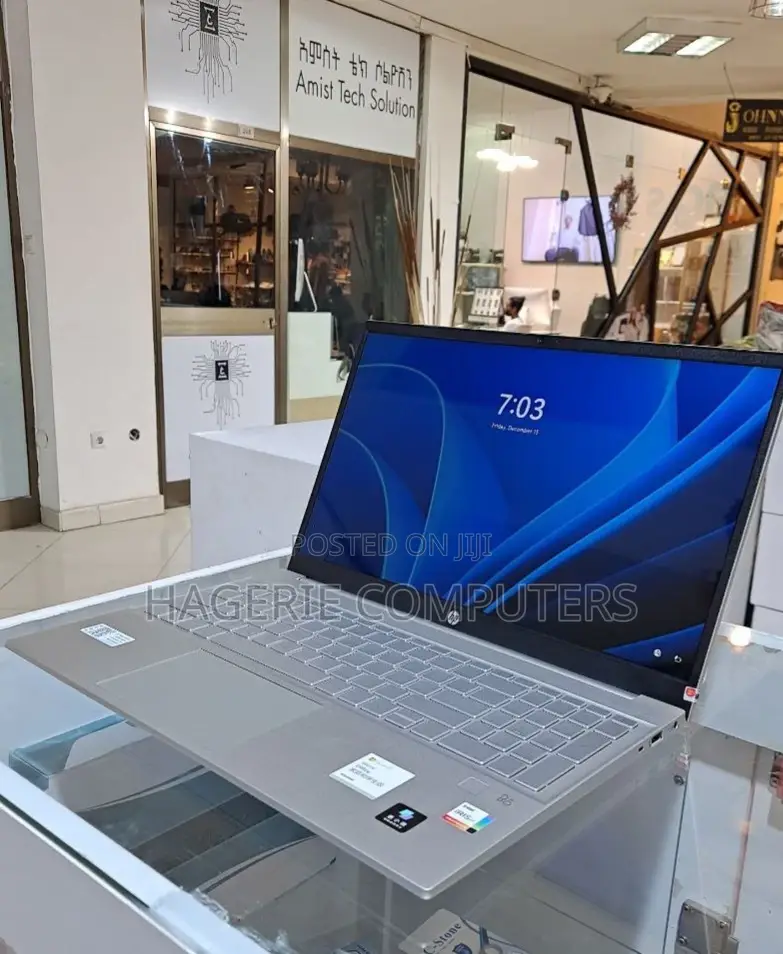 New Laptop HP Pavilion 15z 16GB Intel Core I5 SSD 512GB