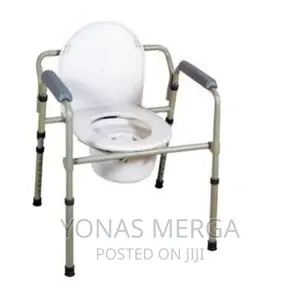 Toilet Chair Suitable for Person Who Needs Help to Sit Rise